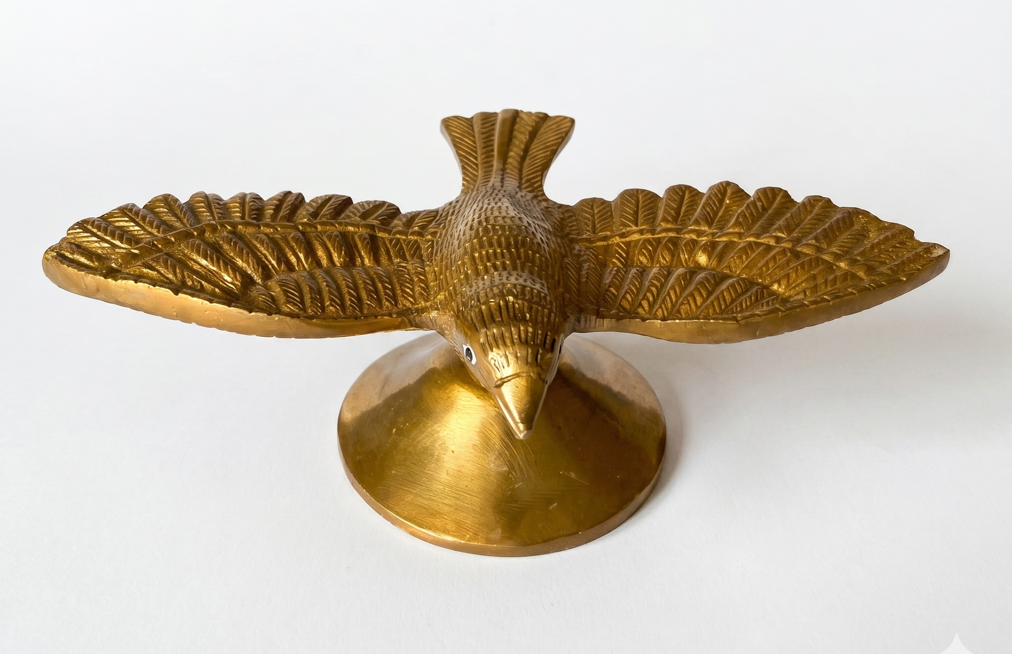 Svarn Studio Brass Flying Bird Figurine | Handcrafted Solid Brass Bird Sculpture with Antique Gold Finish | Vastu Home Décor Showpiece for Living Room, Office & Gifting
