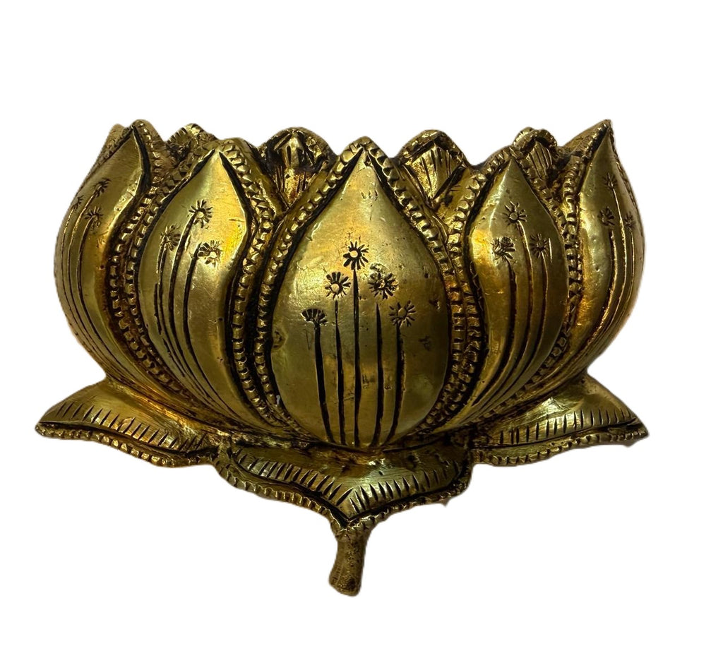 Svarn Studio Brass Lotus Wall Décor — Antique Gold Finish, Traditional Handcrafted Design