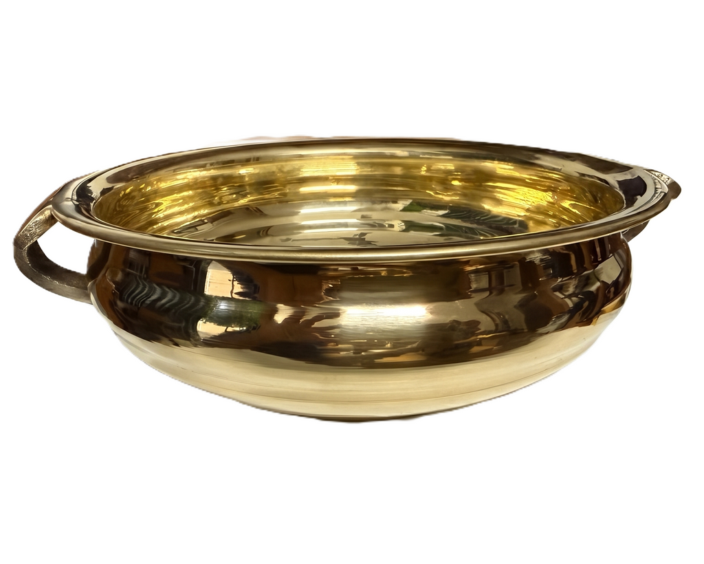 Svarn Studio Brass Urli Bowl, Traditional Kerala Style, Mirror Polish Finish, with Handles, 18.5 x 6 cm, for Home Décor & Puja Room